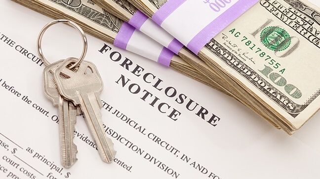 how do i buy a foreclosed house