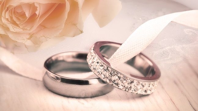 On Engagement Rings And Wedding Bands